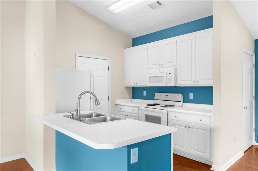 2 bedroom, 2 bathroom, 1,008 sq ft condominium for sale at 3033 Bentley Park Circle, Gainesville, GA 30504 — photo 8