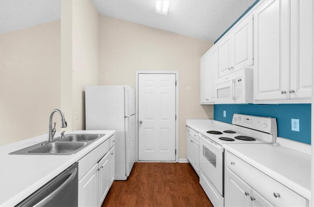 2 bedroom, 2 bathroom, 1,008 sq ft condominium for sale at 3033 Bentley Park Circle, Gainesville, GA 30504 — photo 10