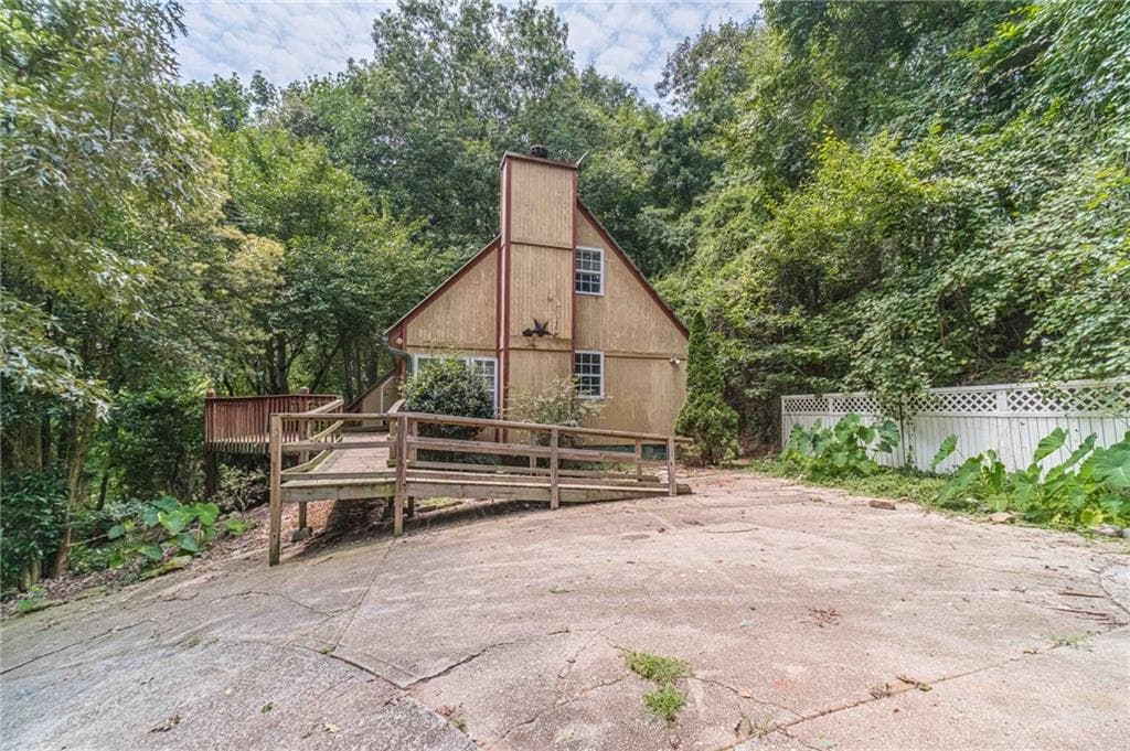 2 bedroom, 2 bathroom, 752 sq ft single family residence under contract at 6224 Grant Ford Road, Gainesville, GA 30506 — photo 2