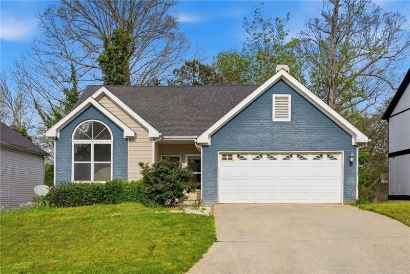 3 bedroom, 2 bathroom, 1,499 sq ft single family residence for sale at 694 Shore View, Lithonia, GA 30058