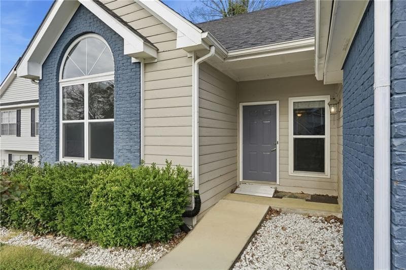 3 bedroom, 2 bathroom, 1,499 sq ft single family residence for sale at 694 Shore View, Lithonia, GA 30058 — photo 3