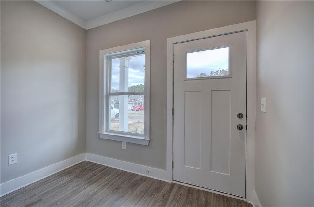 3 bedroom, 3 bathroom, 1,582 sq ft single family residence for sale at 201 Daisy Court, Cartersville, GA 30121 — photo 2
