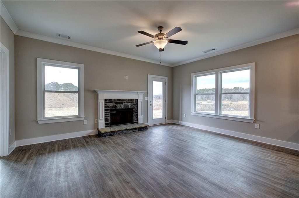 3 bedroom, 3 bathroom, 1,582 sq ft single family residence for sale at 201 Daisy Court, Cartersville, GA 30121 — photo 5