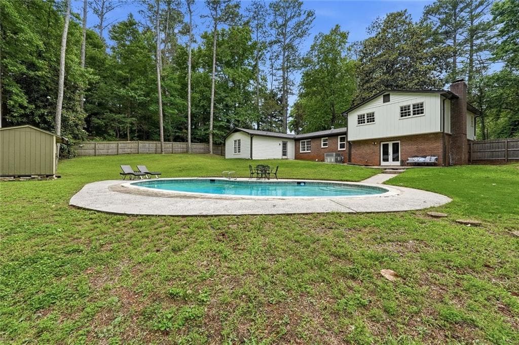 5 bedroom, 4 bathroom, 2,450 sq ft single family residence under contract at 1620 Caribou Court, Marietta, GA 30066 — photo 4