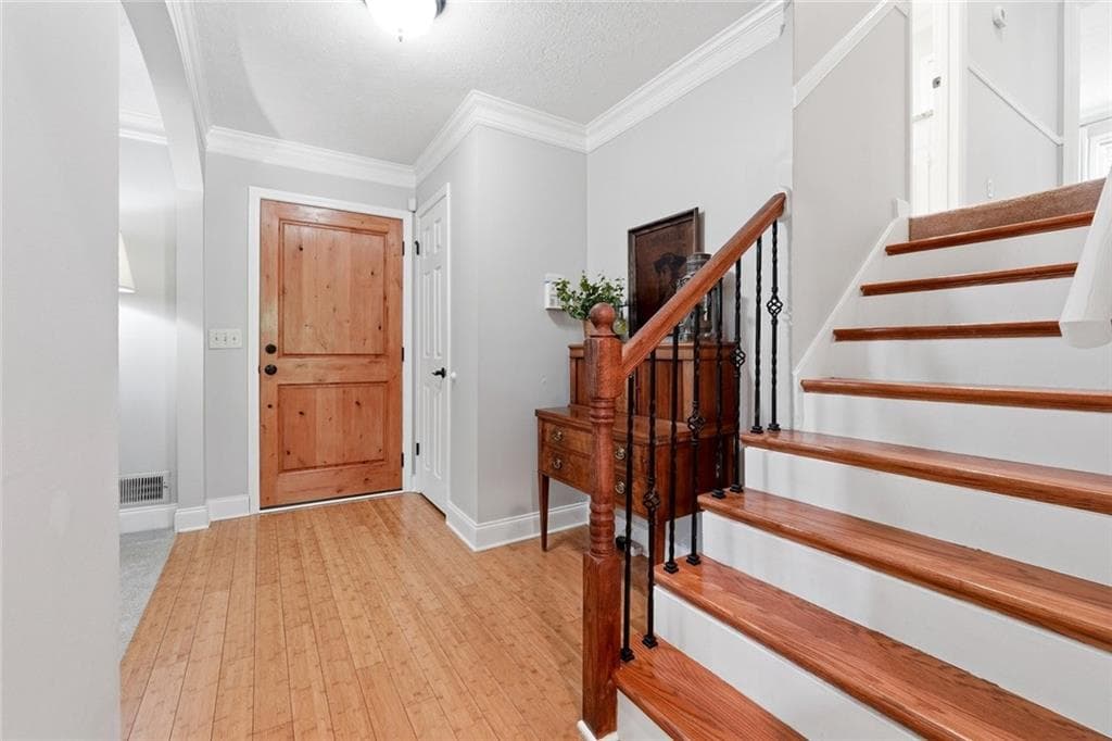 5 bedroom, 4 bathroom, 2,450 sq ft single family residence under contract at 1620 Caribou Court, Marietta, GA 30066 — photo 7
