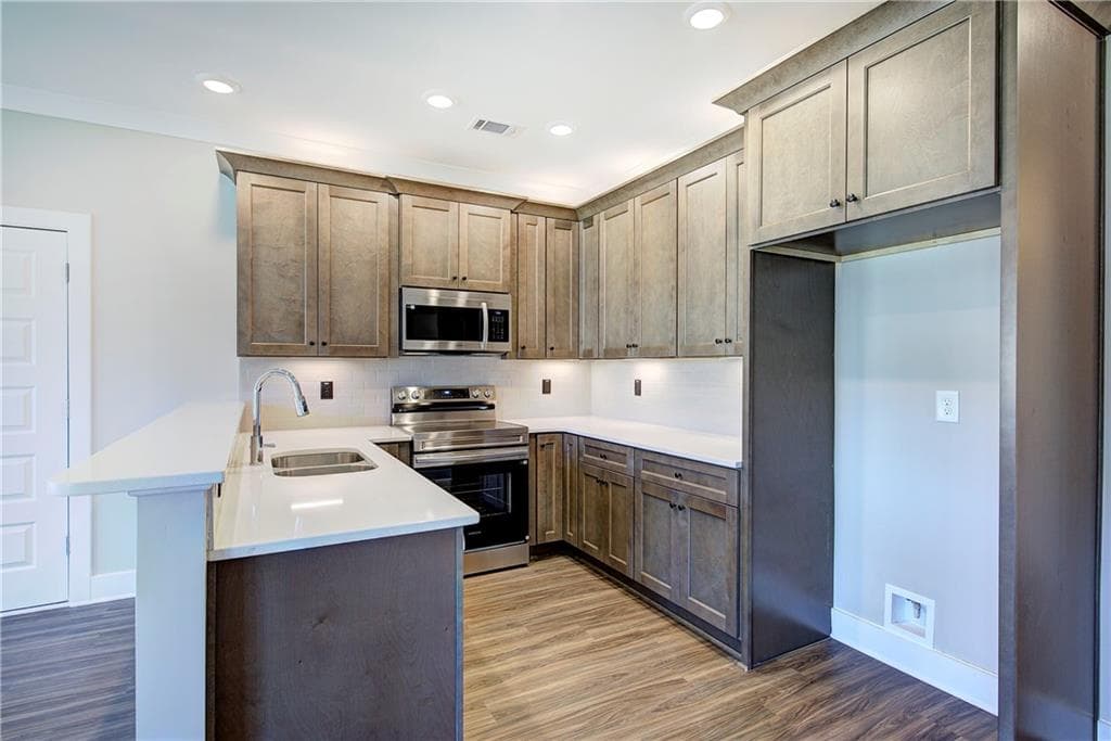 2 bedroom, 2 bathroom single family residence under contract at 138 Sunflower Circle, Cartersville, GA 30121 — photo 5
