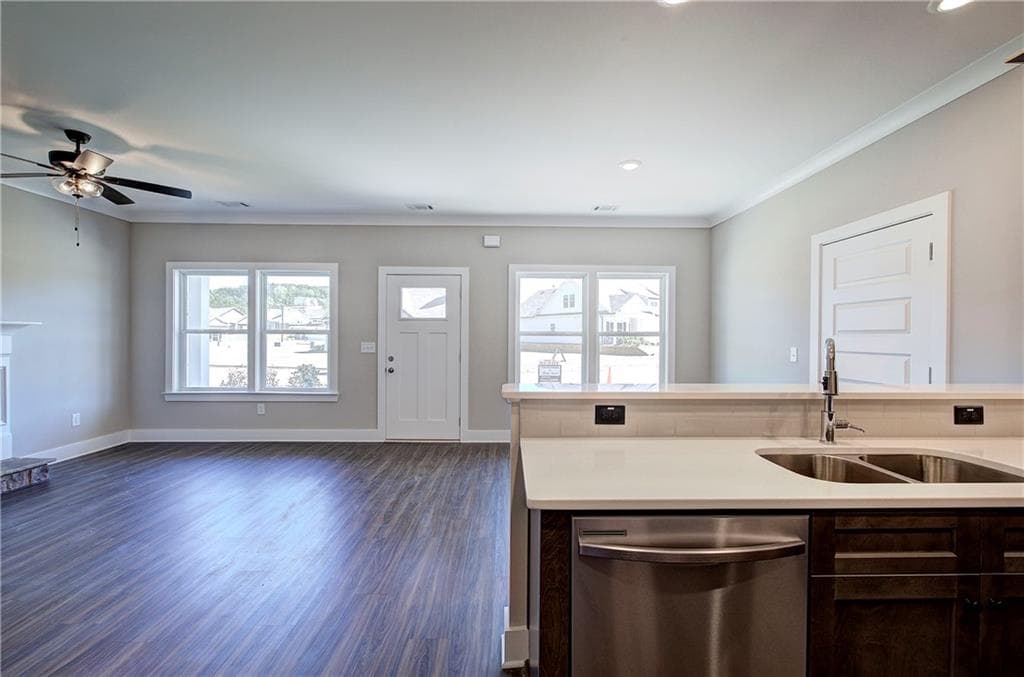 2 bedroom, 2 bathroom single family residence under contract at 138 Sunflower Circle, Cartersville, GA 30121 — photo 7
