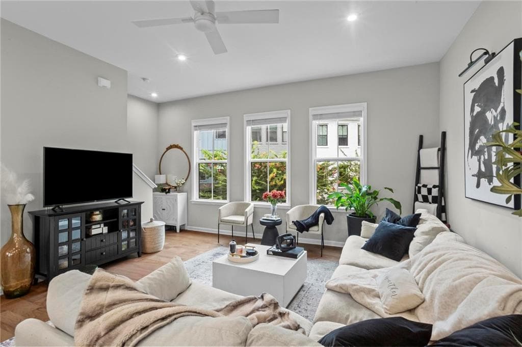 2 bedroom, 3 bathroom, 1,442 sq ft townhouse for rent at 119 Chestnut Circle, Atlanta, GA 30342 for $4,000 a month — photo 7
