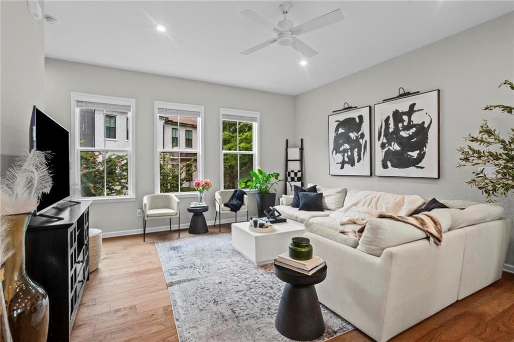 2 bedroom, 3 bathroom, 1,442 sq ft townhouse for rent at 119 Chestnut Circle, Atlanta, GA 30342 for $4,000 a month — photo 8