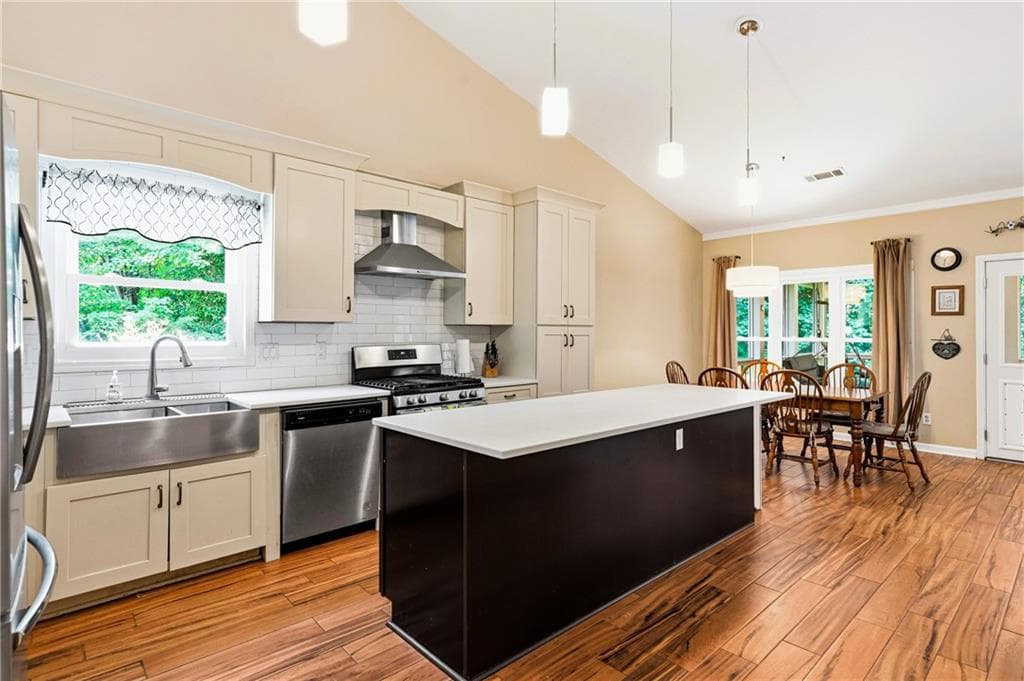4 bedroom, 2 bathroom, 2,612 sq ft single family residence for sale at 1235 Sunhill Drive, Lawrenceville, GA 30043 — photo 3