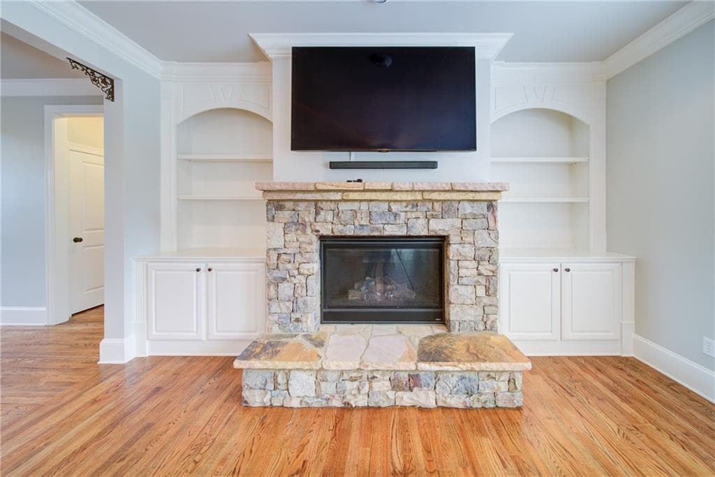 7 bedroom, 5 bathroom, 4,734 sq ft single family residence under contract at 5305 Harris Springs Drive, Cumming, GA 30040 — photo 3