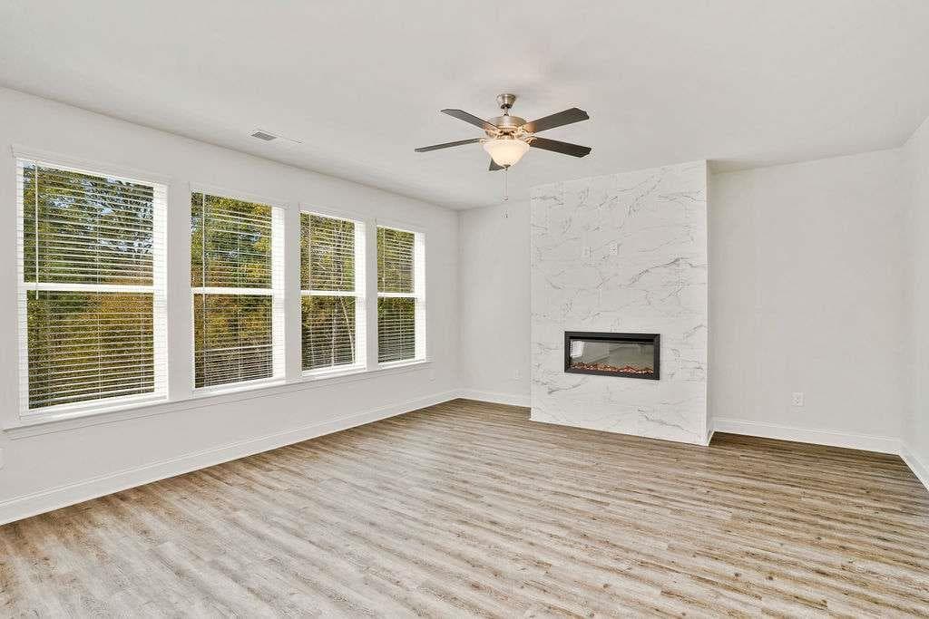4 bedroom, 4 bathroom, 2,344 sq ft single family residence for sale at 485 Lawson Drive, Mansfield, GA 30055 — photo 5