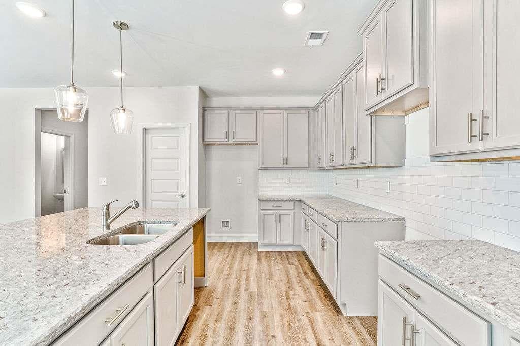 4 bedroom, 4 bathroom, 2,344 sq ft single family residence for sale at 485 Lawson Drive, Mansfield, GA 30055 — photo 8