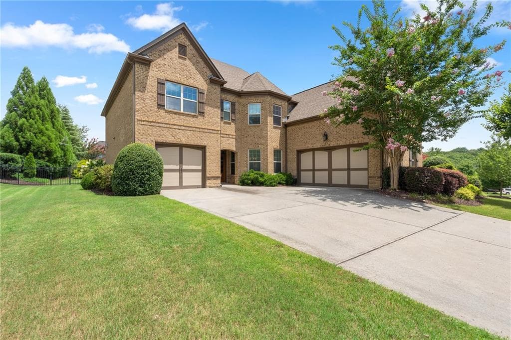 5 bedroom, 4 bathroom, 4,359 sq ft single family residence sold at 3801 Buttonbush Court, Marietta, GA 30066