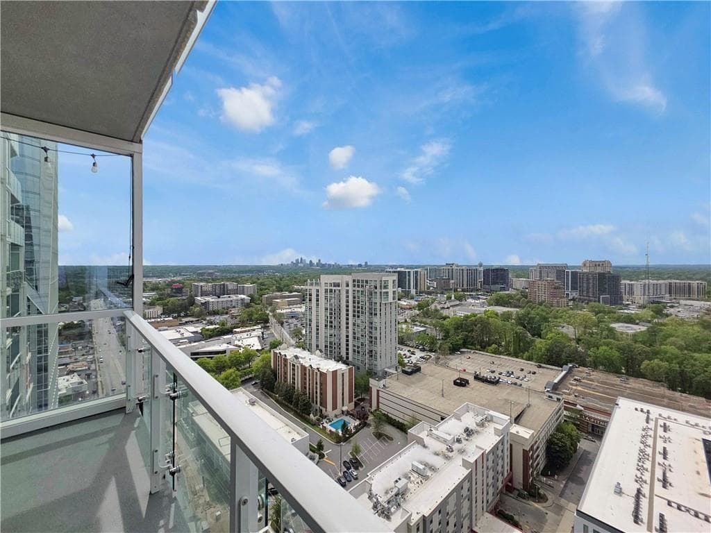 1 bedroom, 1 bathroom, 1,120 sq ft condominium for sale at 3325 Piedmont Road 2603, Atlanta, GA 30305 — photo 5