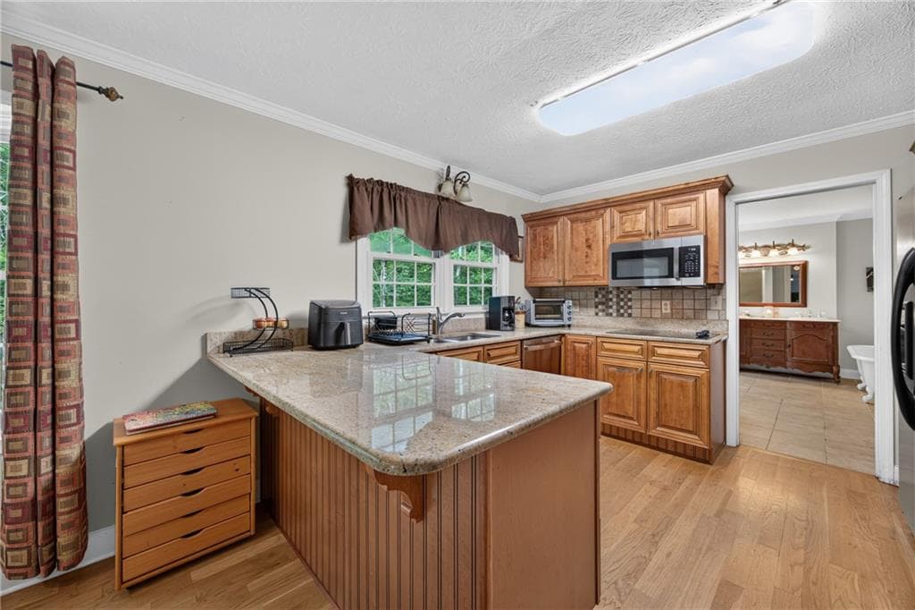 5 bedroom, 4 bathroom, 2,838 sq ft single family residence for sale at 9355 W Union Hill Road, Winston, GA 30187 — photo 6
