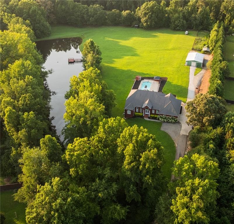 5 bedroom, 5 bathroom, 7,110 sq ft single family residence under contract at 5240 Chestwick Place, Cumming, GA 30040 — photo 8