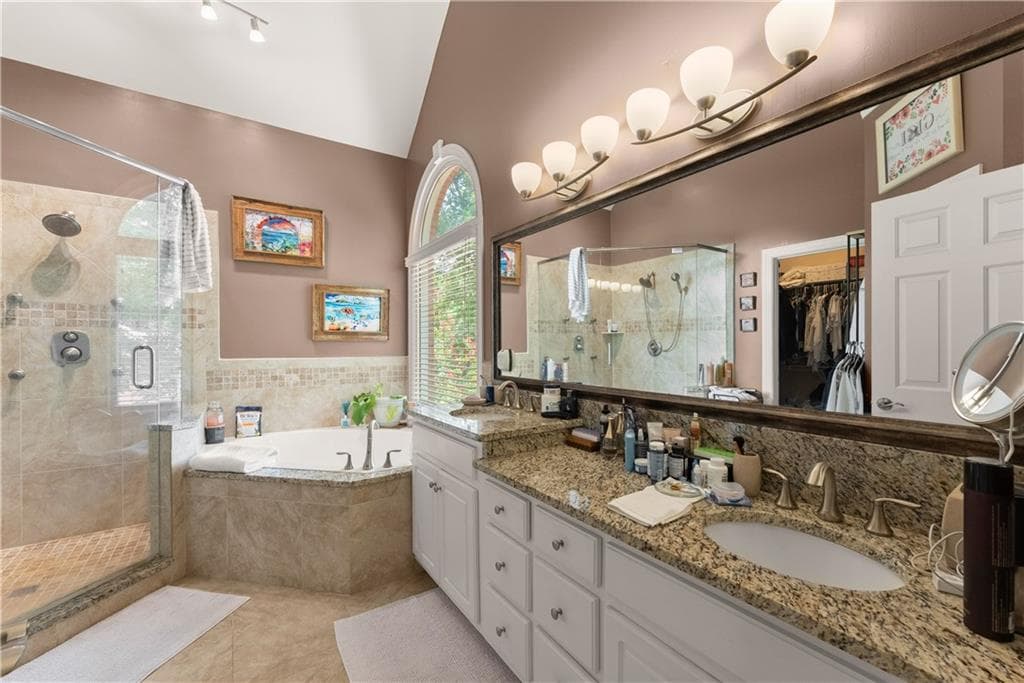 4 bedroom, 3 bathroom, 2,754 sq ft single family residence for sale at 5022 Oak Farm Way, Flowery Branch, GA 30542 — photo 7