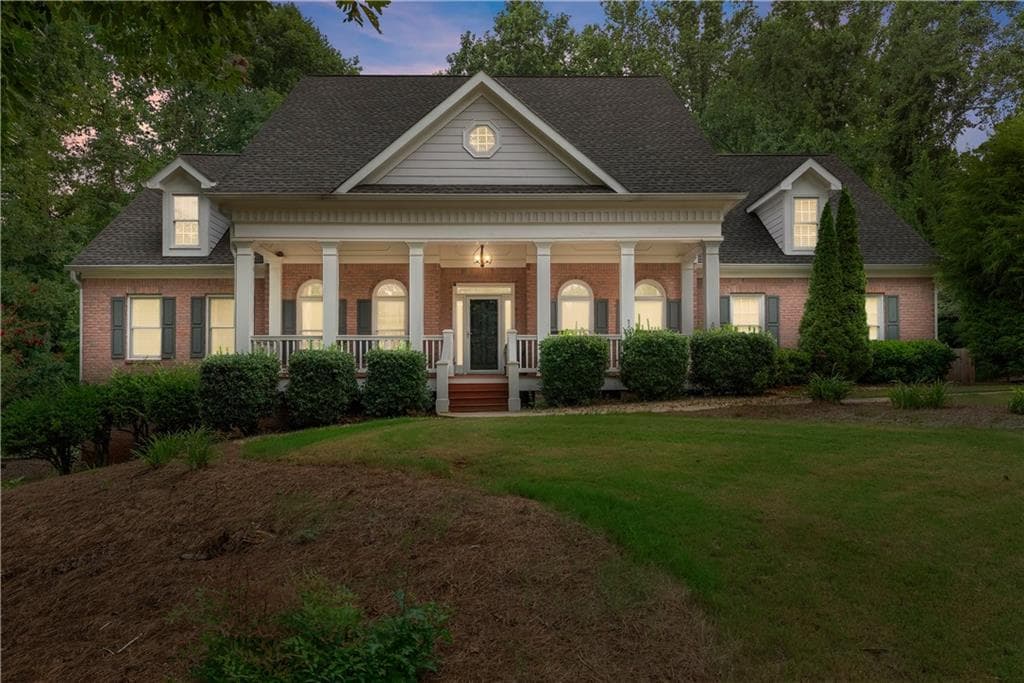 4 bedroom, 3 bathroom, 2,754 sq ft single family residence for sale at 5022 Oak Farm Way, Flowery Branch, GA 30542 — photo 10