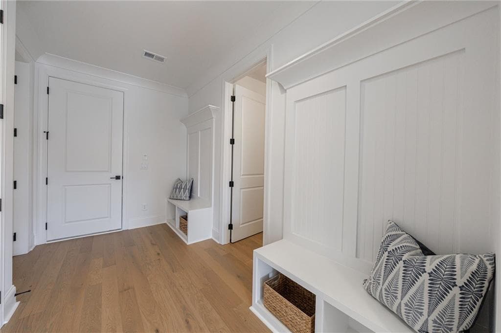 3 bedroom, 5 bathroom, 3,538 sq ft single family residence for sale at 650 Mayfair Court, Alpharetta, GA 30009 — photo 8
