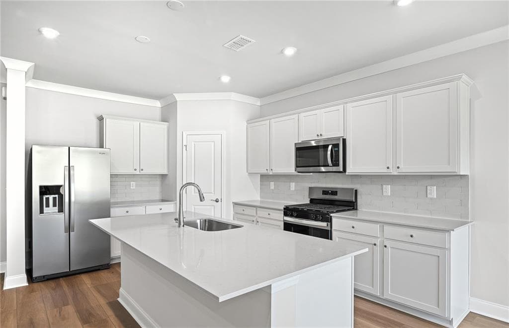 5 bedroom, 3 bathroom, 2,659 sq ft single family residence for sale at 275 Nesta Grove Drive, Locust Grove, GA 30248 — photo 8