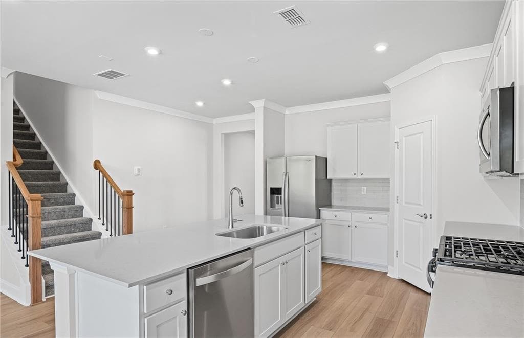 5 bedroom, 3 bathroom, 2,659 sq ft single family residence for sale at 275 Nesta Grove Drive, Locust Grove, GA 30248 — photo 9