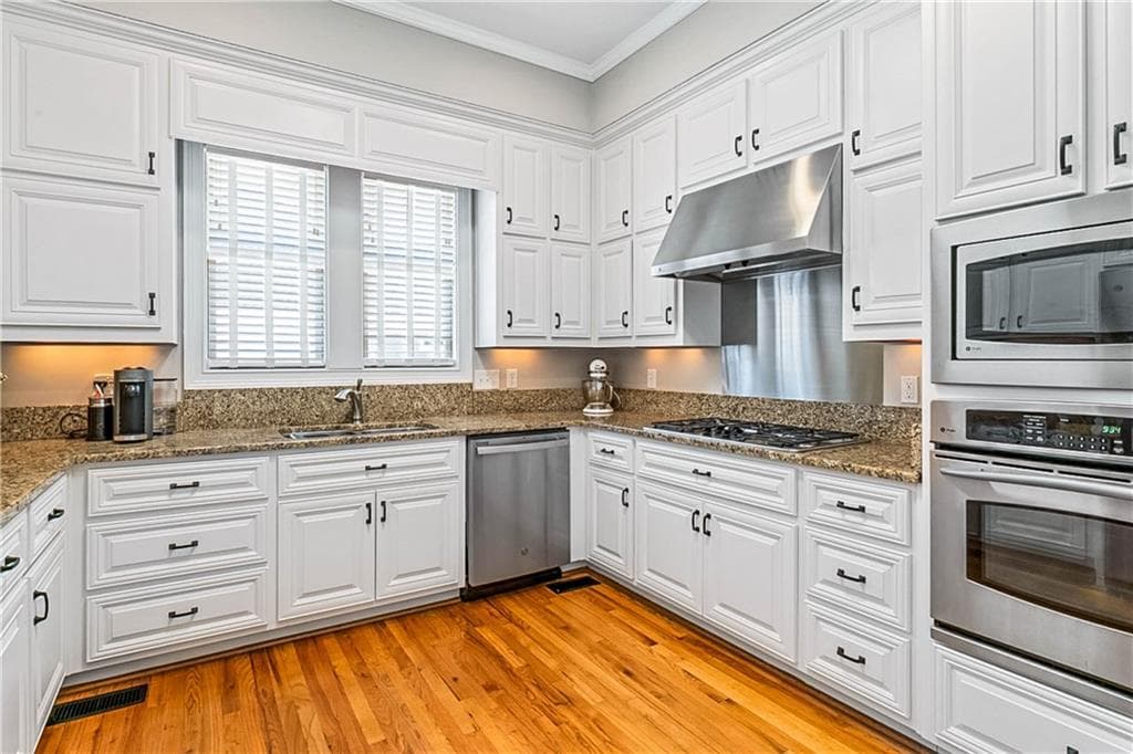 4 bedroom, 4 bathroom, 3,646 sq ft single family residence under contract at 88 Sloan Street, Mcdonough, GA 30253 — photo 10