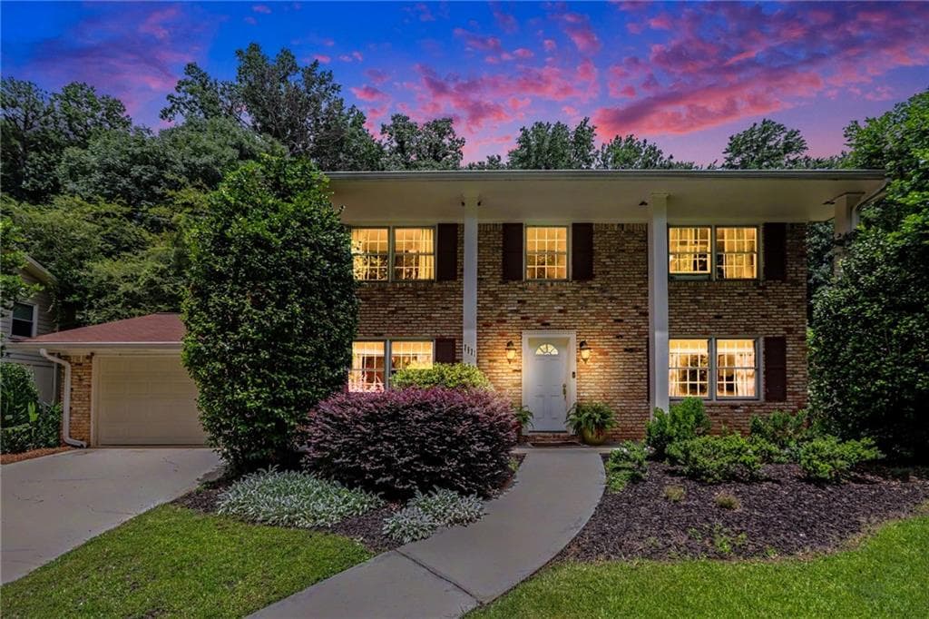 4 bedroom, 3 bathroom, 2,204 sq ft single family residence for sale at 3631 Santa Fe Trail, Atlanta, GA 30340 — photo 2