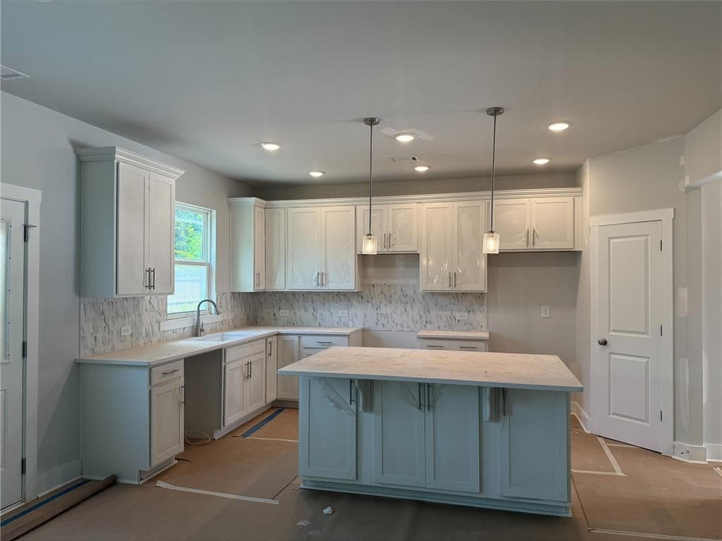 6 bedroom, 4 bathroom, 3,080 sq ft single family residence for sale at 4845 Rosarian Drive, Cumming, GA 30040 — photo 7