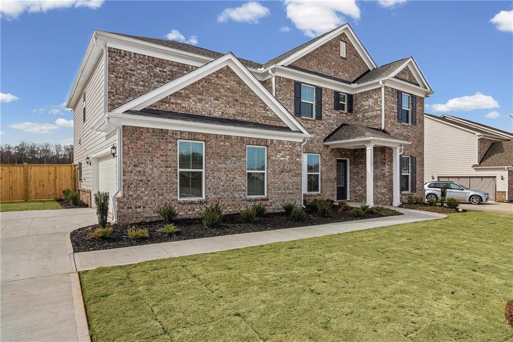 5 bedroom, 4 bathroom, 3,657 sq ft single family residence for sale at 132 AJ Welch Jr Way, Mcdonough, GA 30252 — photo 2