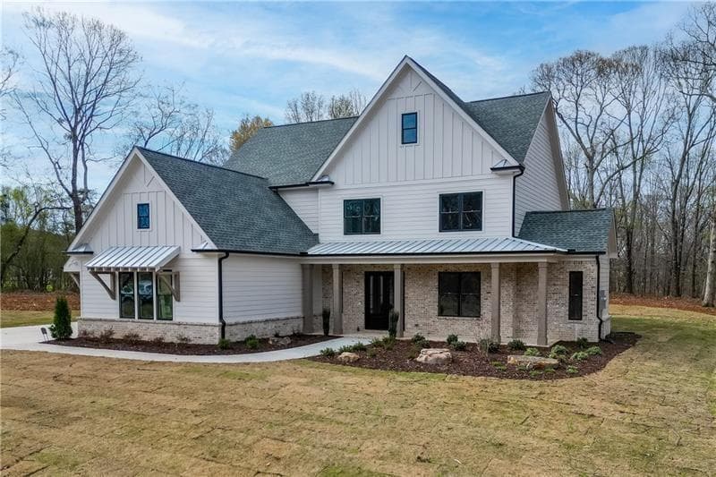 5 bedroom, 5 bathroom, 3,614 sq ft single family residence for sale at 128 Ivey Trace Court, Pendergrass, GA 30567 — photo 3