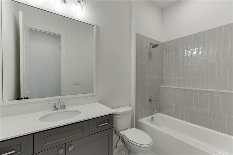 5 bedroom, 5 bathroom, 3,614 sq ft single family residence for sale at 128 Ivey Trace Court, Pendergrass, GA 30567 — photo 9