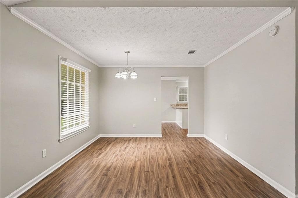 3 bedroom, 2 bathroom, 1,645 sq ft single family residence for sale at 152 Olde Hampton Way, Hampton, GA 30228 — photo 6