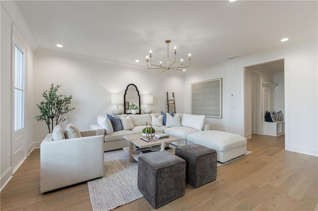 3 bedroom, 5 bathroom, 2,729 sq ft townhouse for sale at 400 Mayfair Court, Alpharetta, GA 30009 — photo 2