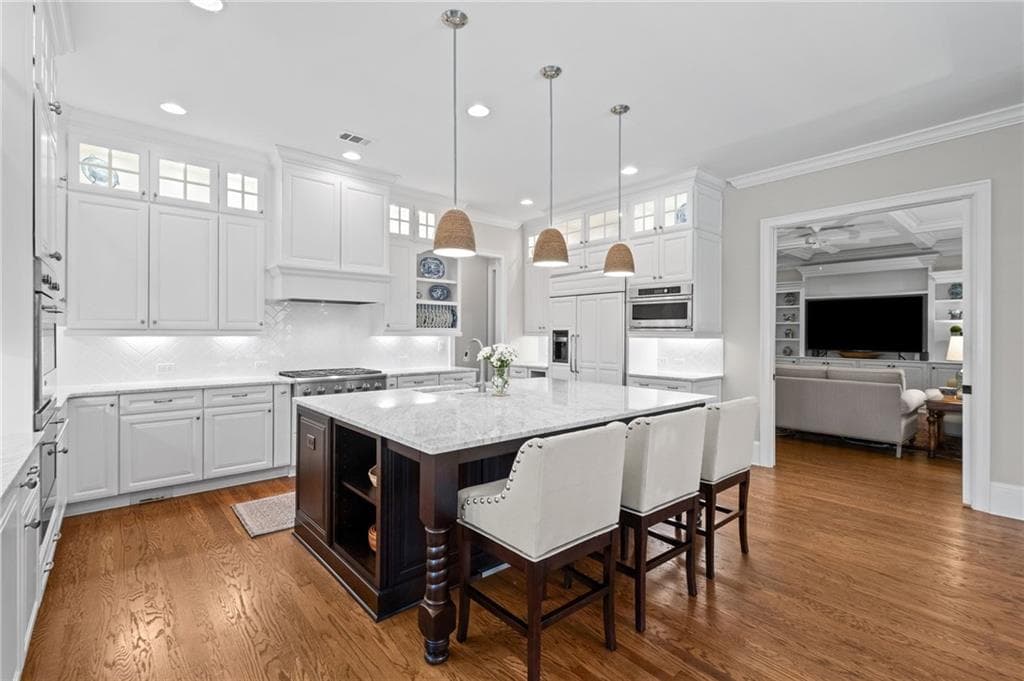 4 bedroom, 4 bathroom, 4,458 sq ft single family residence for sale at 101 Brightmoor Court, Canton, GA 30115 — photo 4