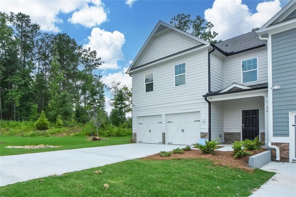 3 bedroom, 3 bathroom, 2,222 sq ft townhouse for rent at 54 Umber Lane, Newnan, GA 30263 for $2,600 a month — photo 3