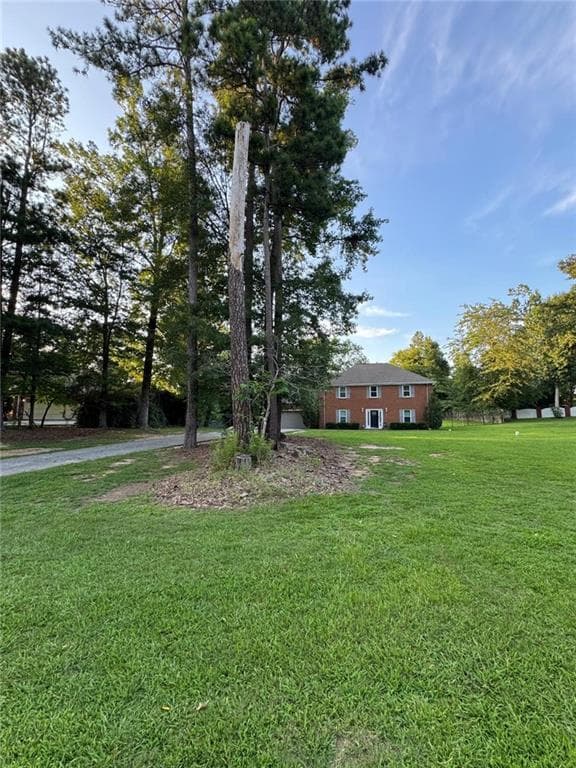 5 bedroom, 3 bathroom, 2,497 sq ft single family residence for sale at 760 Kings Crest Court, Fairburn, GA 30213 — photo 3