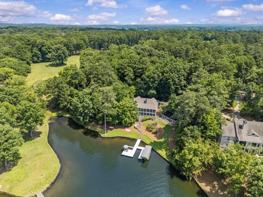 5 bedroom, 7 bathroom, 4,396 sq ft single family residence for sale at 1241 Mercer Trail, Greensboro, GA 30642 — photo 5