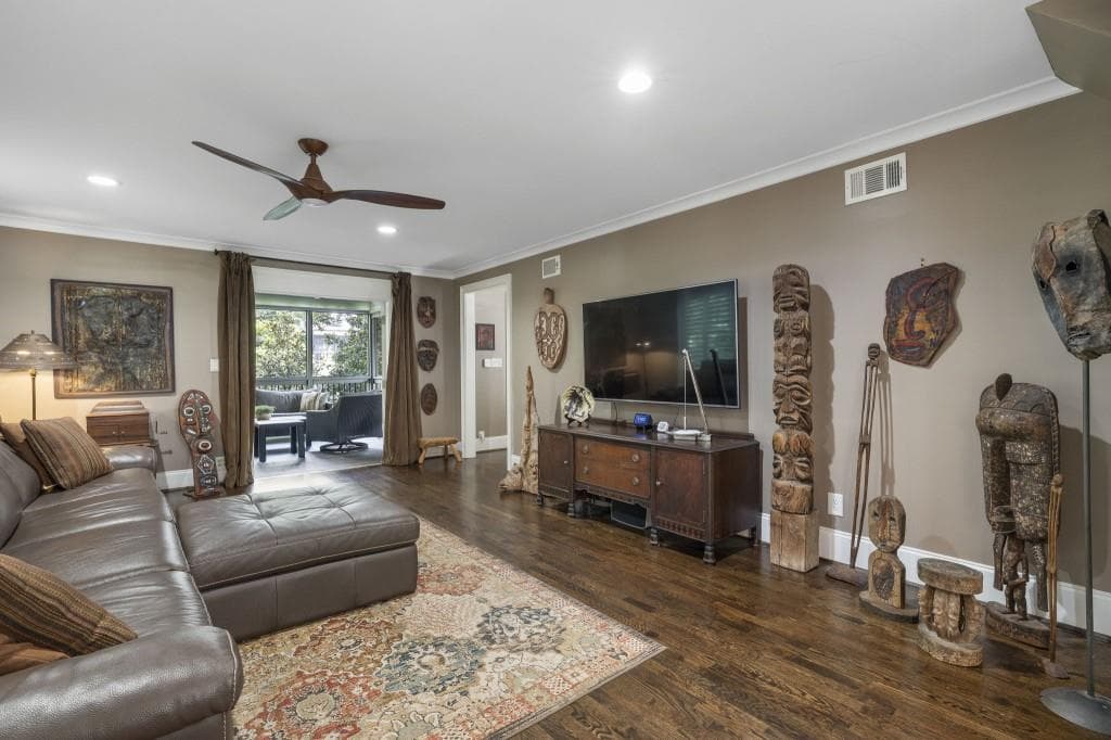 5 bedroom, 5 bathroom, 3,127 sq ft single family residence for sale at 460 Brentwood Drive, Atlanta, GA 30305 — photo 6