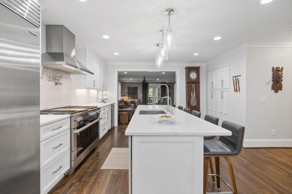 5 bedroom, 5 bathroom, 3,127 sq ft single family residence for sale at 460 Brentwood Drive, Atlanta, GA 30305 — photo 8
