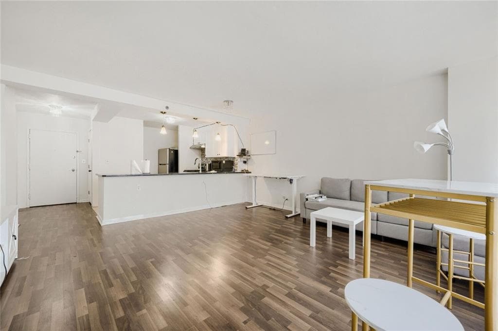 1 bedroom, 1 bathroom, 786 sq ft condominium for sale at 620 Peachtree Street 1207, Atlanta, GA 30308 — photo 9