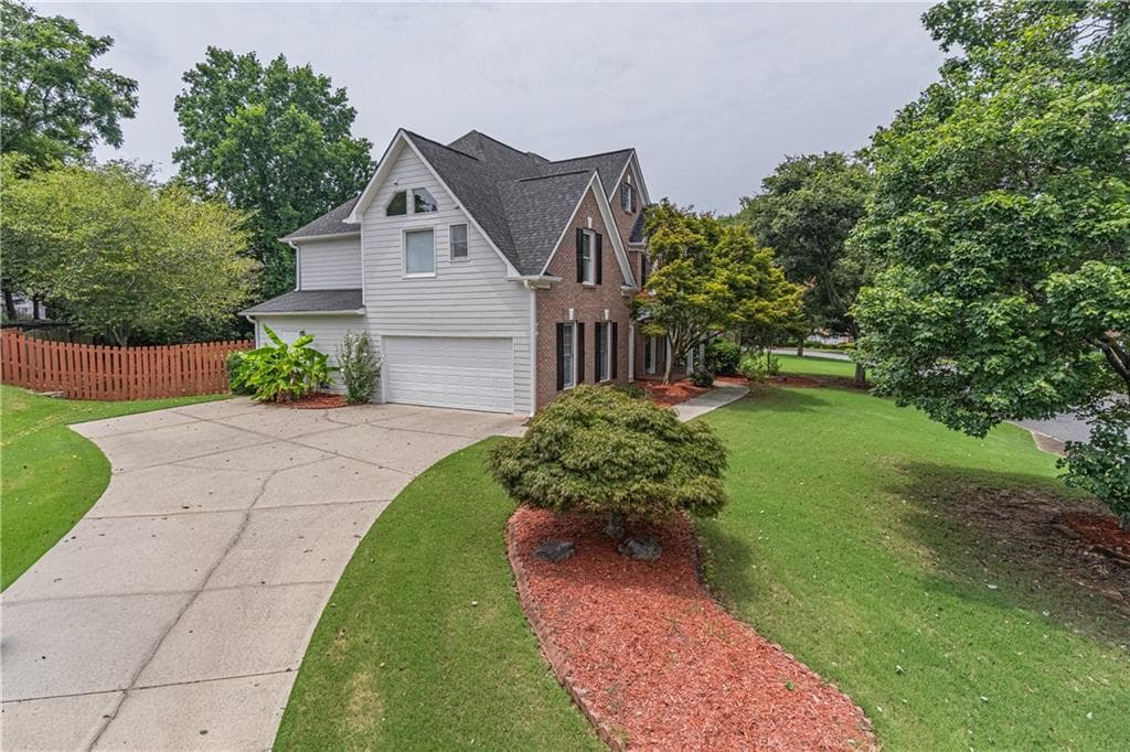 5 bedroom, 3 bathroom, 2,683 sq ft single family residence for rent at 8488 Spring Breeze Terrace, Johns Creek, GA 30024 for $3,150 a month — photo 2