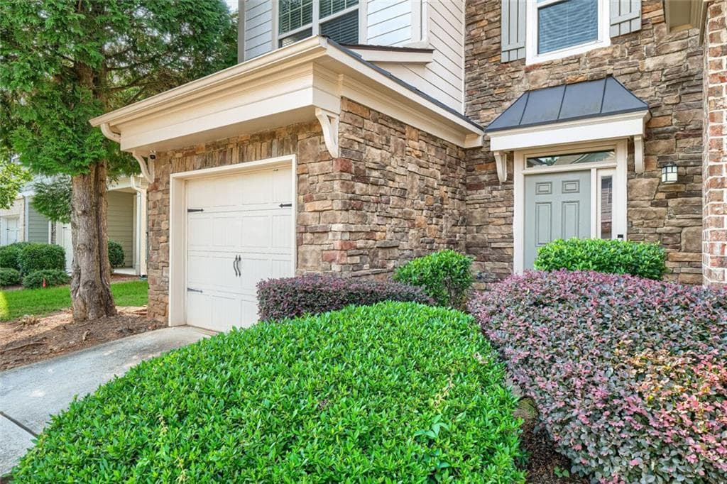 3 bedroom, 3 bathroom, 1,725 sq ft townhouse under contract at 5237 Mill Way, Stone Mountain, GA 30083 — photo 3