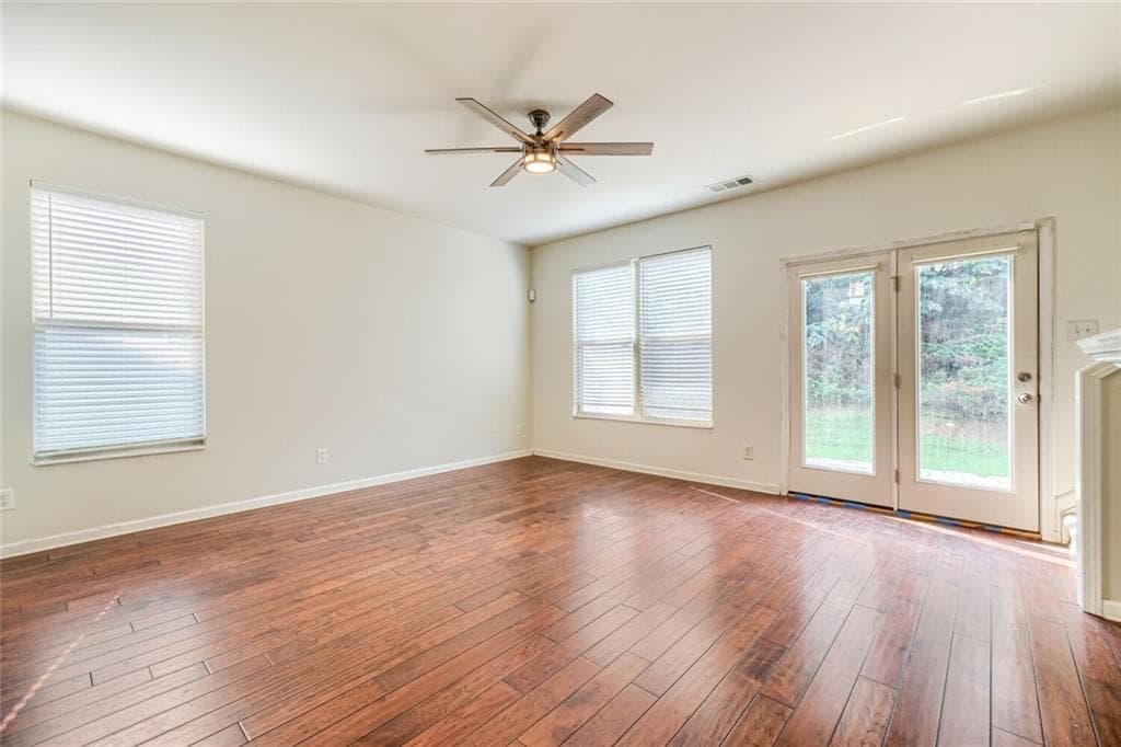 3 bedroom, 3 bathroom, 1,725 sq ft townhouse under contract at 5237 Mill Way, Stone Mountain, GA 30083 — photo 7