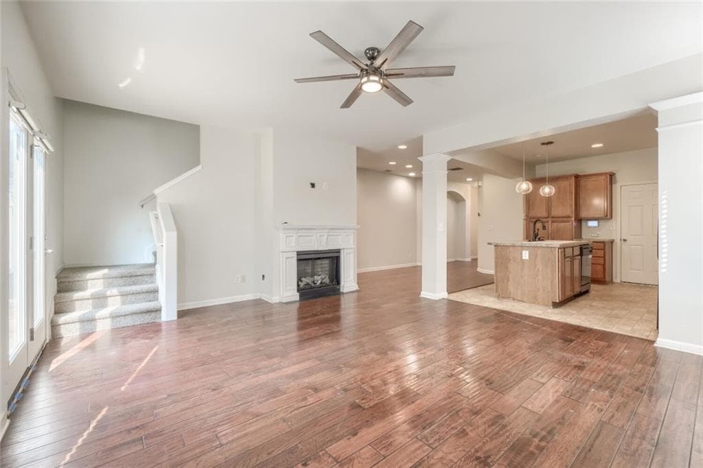 3 bedroom, 3 bathroom, 1,725 sq ft townhouse under contract at 5237 Mill Way, Stone Mountain, GA 30083 — photo 8
