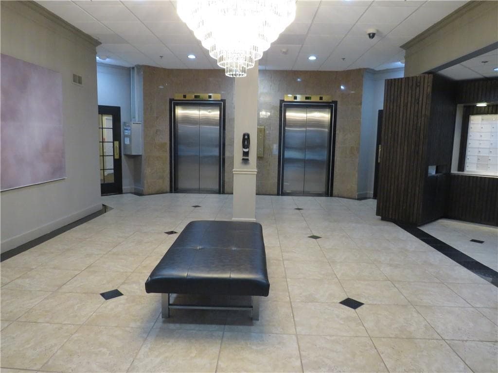 1 bedroom, 1 bathroom, 828 sq ft condominium for sale at 1501 Clairmont Road 1713, Decatur, GA 30033 — photo 6