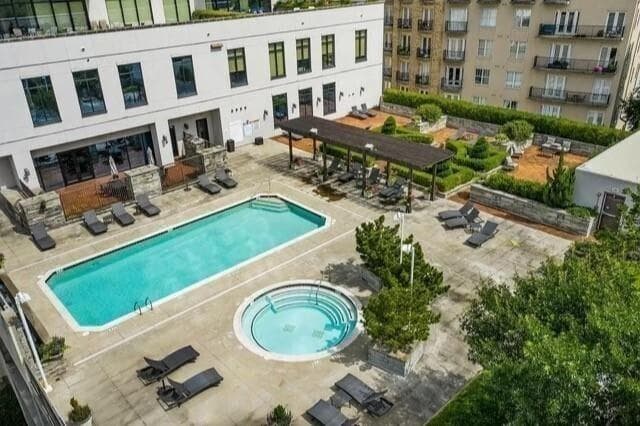 2 bedroom, 2 bathroom, 1,175 sq ft condominium for sale at 2255 Peachtree Road 820, Atlanta, GA 30309 — photo 9
