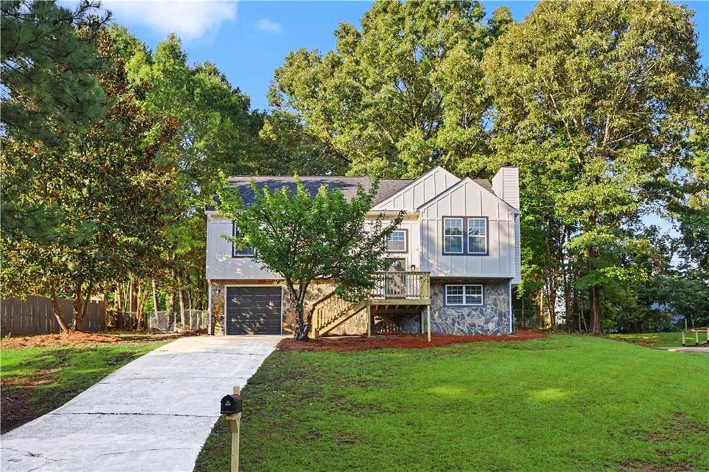 4 bedroom, 3 bathroom, 2,956 sq ft single family residence for sale at 3249 Nogales Place, Rex, GA 30273 — photo 3