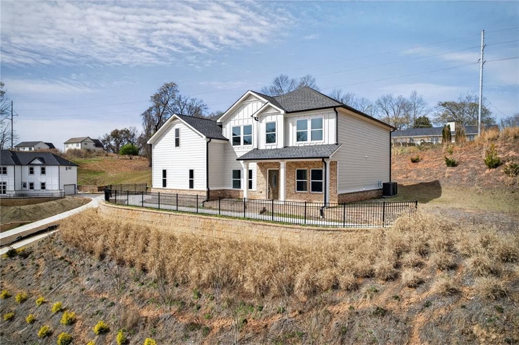 5 bedroom, 4 bathroom single family residence for rent at 1226 Bloomsbury Lane, Gainesville, GA 30501 for $4,200 a month