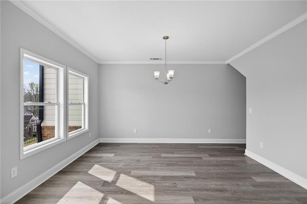 5 bedroom, 4 bathroom single family residence for rent at 1226 Bloomsbury Lane, Gainesville, GA 30501 for $4,200 a month — photo 8